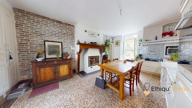 Maison - 314 m² - 10 pièces