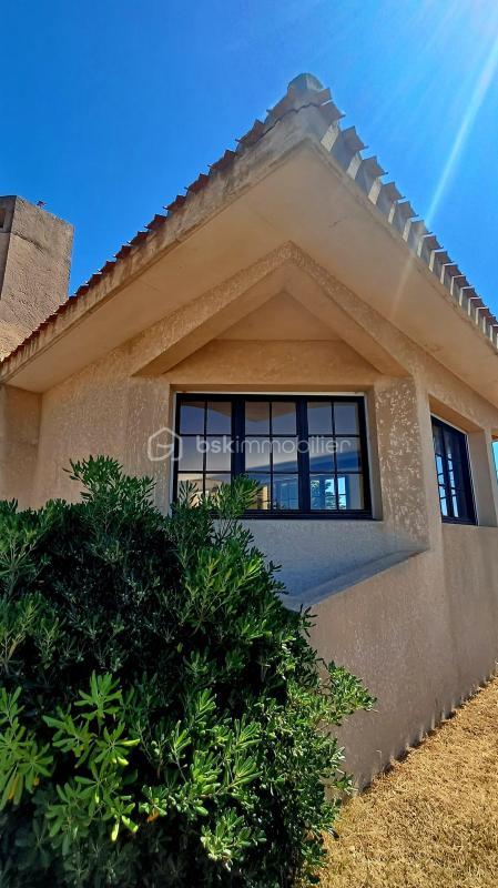 Villa - 260 m² - 8 pièces