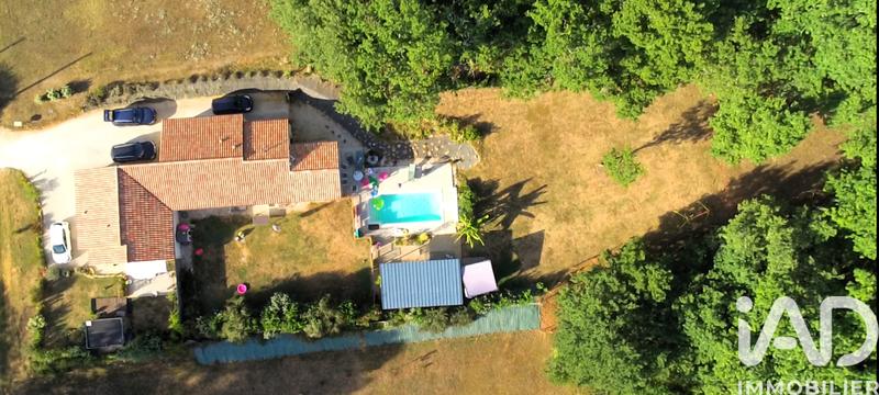 Maison - 169 m² - 8 pièces