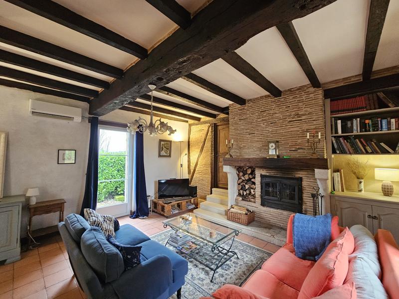 Maison traditionnelle - 250 m² - 10 pièces