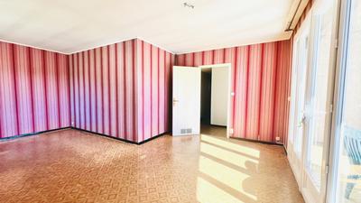 Maison - 90 m² - 6 pièces