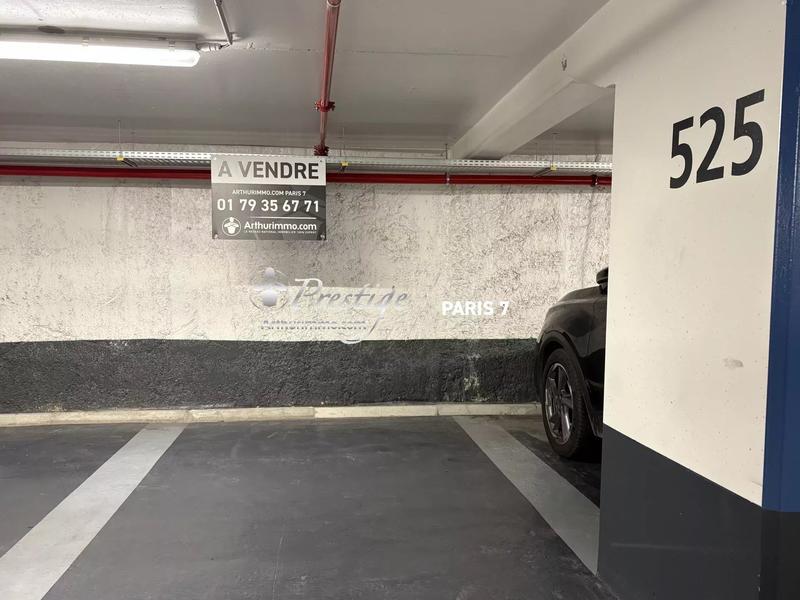Parking / Garage - 11 m²