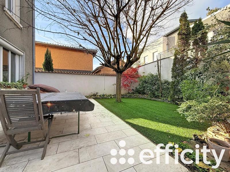 Maison - 184 m² - 6 pièces