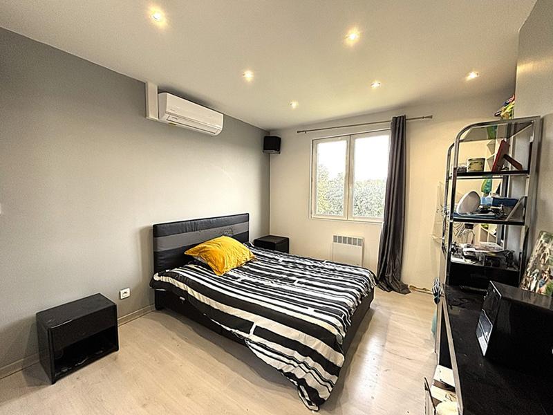 Villa - 170 m² - 8 pièces