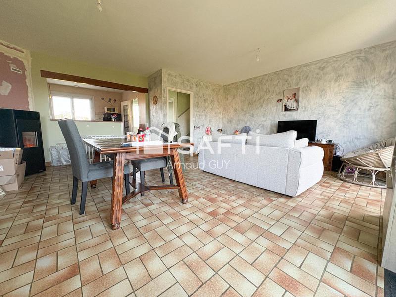 Maison - 94 m² - 5 pièces