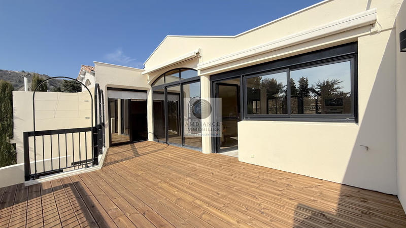 Maison - 215 m² - 6 pièces