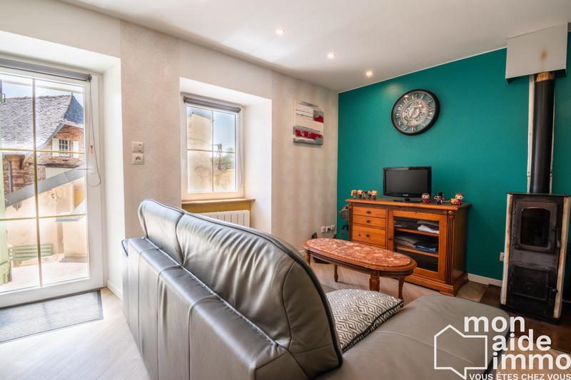 Maison - 240 m² - 10 pièces