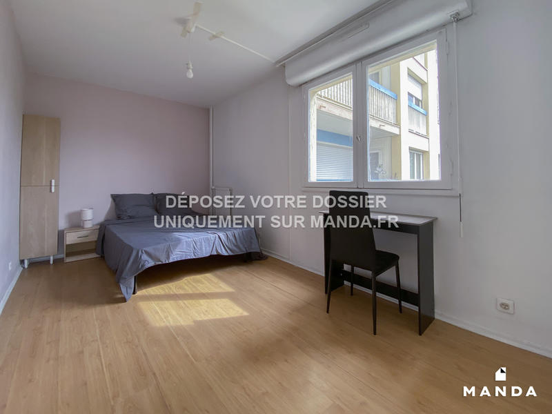 Chambre - 10 m² - 4 pièces