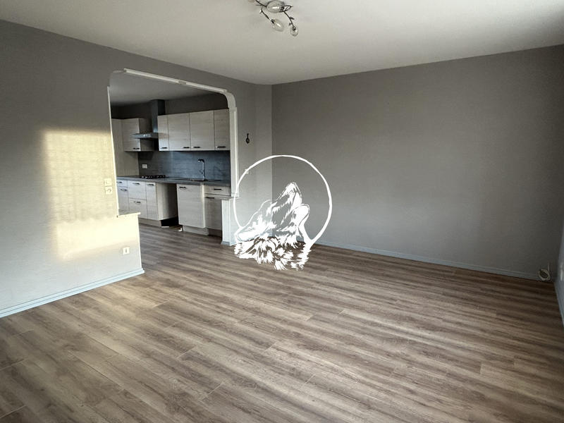 Maison - 183 m² - 8 pièces