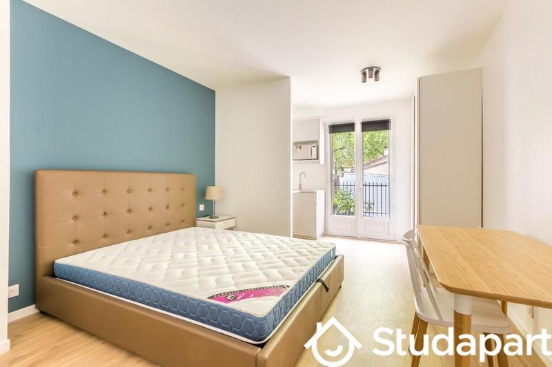 Chambre - 11 m² - 1 pièce