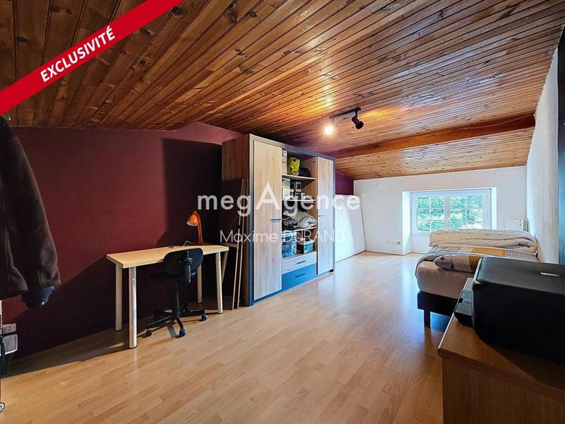 Maison - 140 m² - 5 pièces