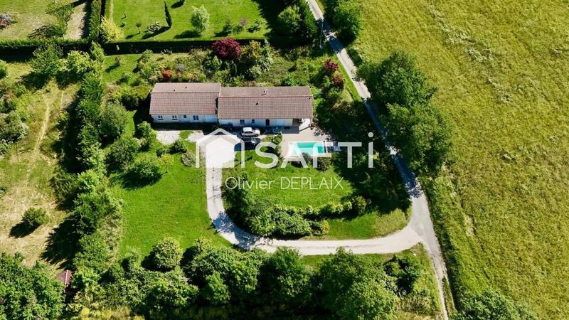 Maison - 210 m² - 10 pièces