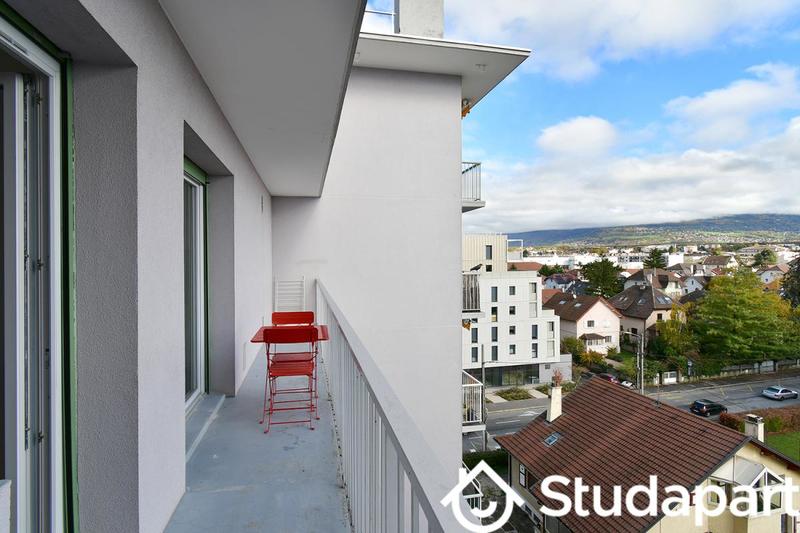 Chambre - 11 m² - 1 pièce