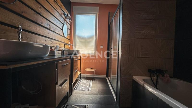 Maison de ville - 168 m² - 4 pièces