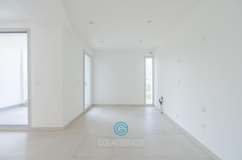 Appartement - 115 m² - 4 pièces