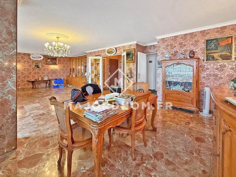 Appartement - 119 m² - 5 pièces