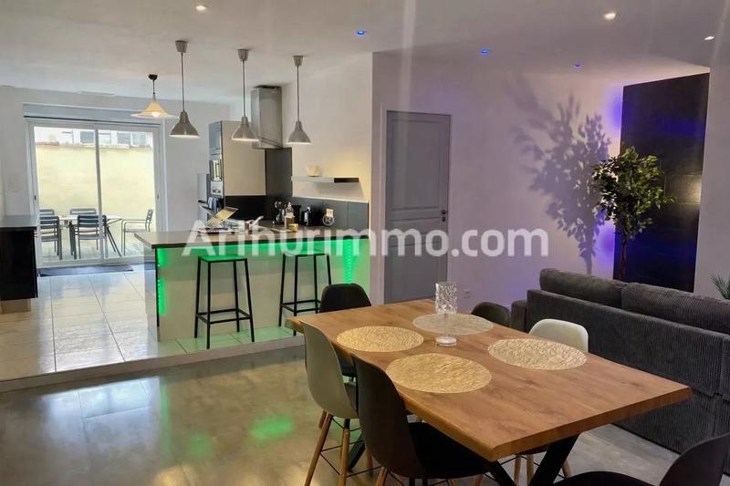 Appartement - 90 m² - 3 pièces