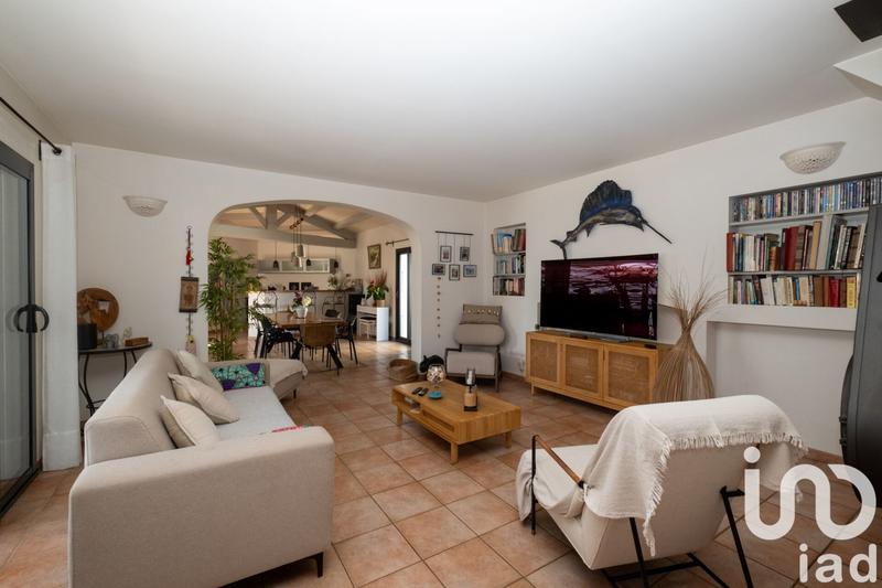 Maison - 174 m² - 9 pièces