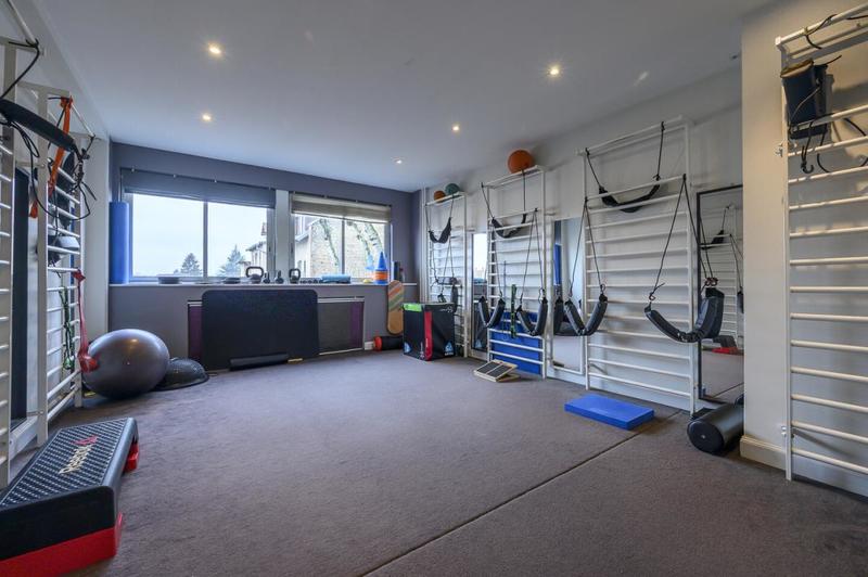 Local commercial - 265 m² - 12 pièces