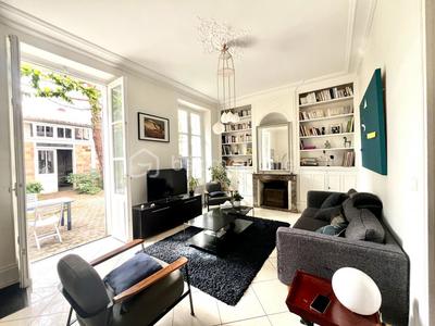 Maison bourgeoise - 200 m² - 7 pièces