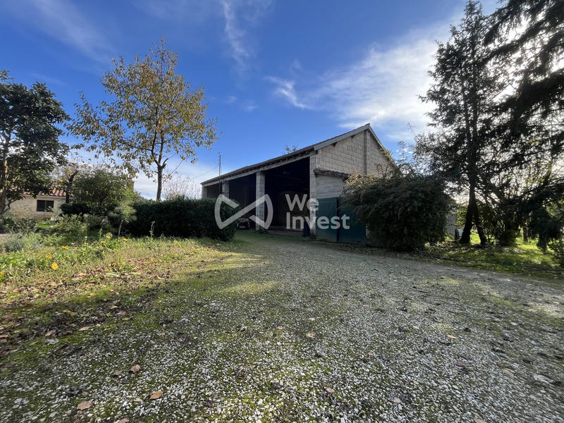 Maison - 240 m² - 7 pièces