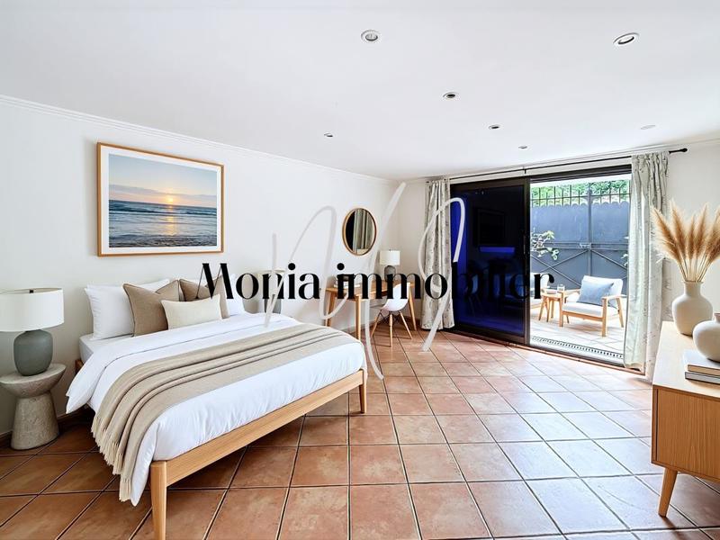 Pavillon - 170 m² - 7 pièces