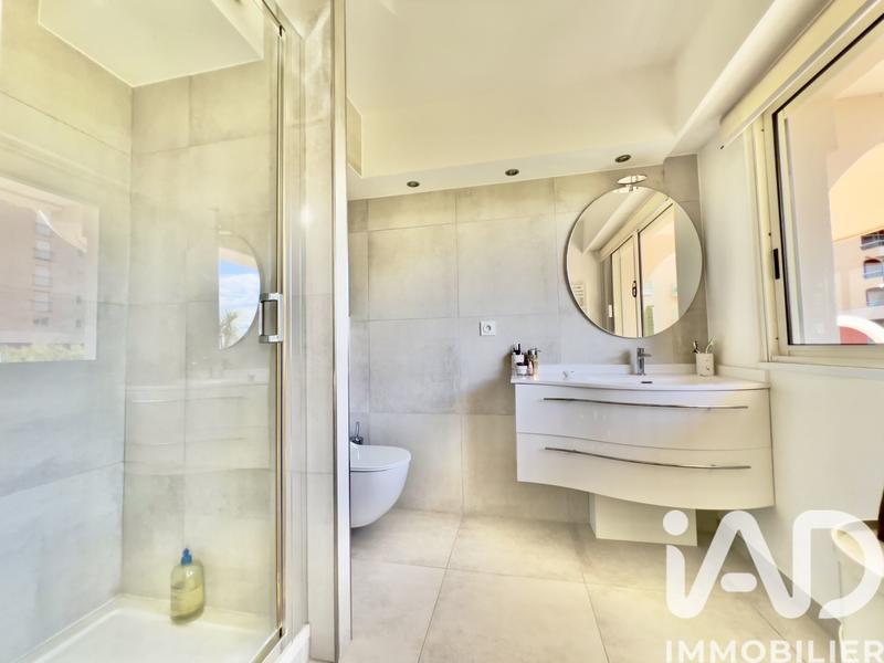 Appartement - 76 m² - 2 pièces