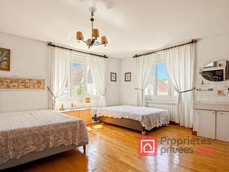 Maison - 134 m² - 7 pièces