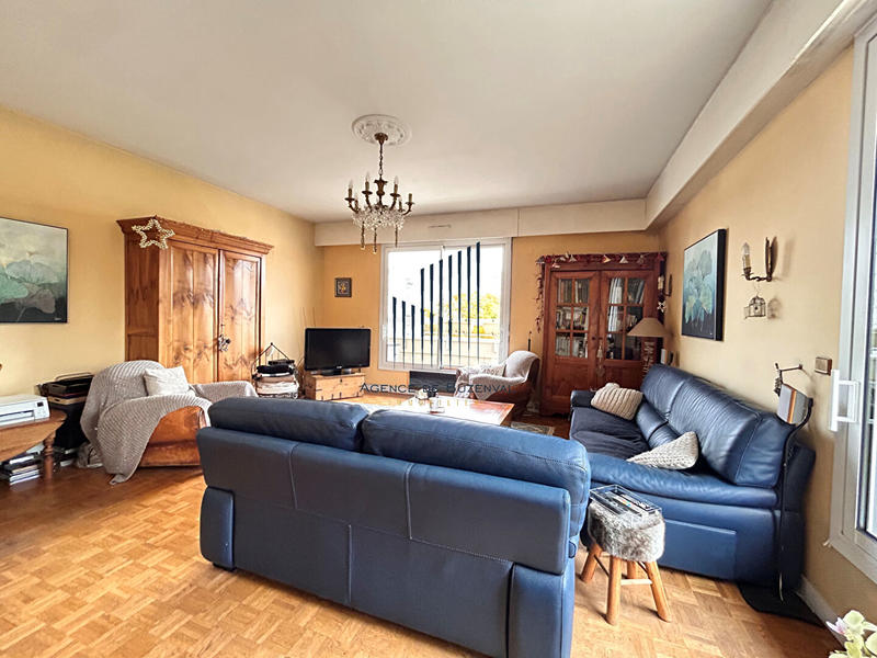 Appartement - 111 m² - 5 pièces