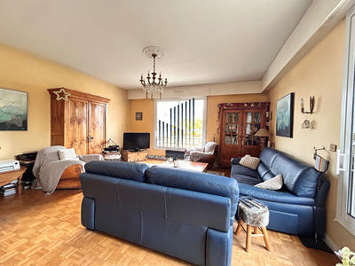 Appartement - 111 m² - 5 pièces