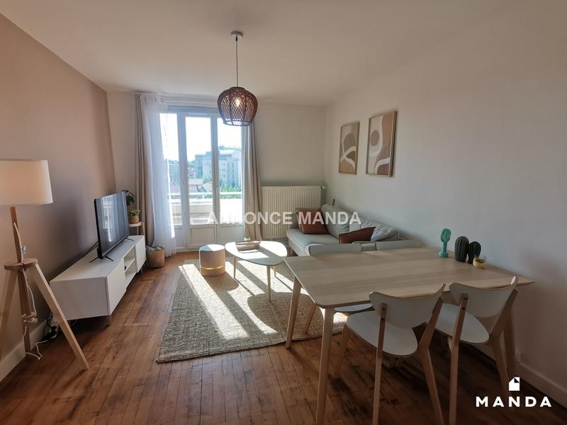 Chambre - 10 m² - 4 pièces