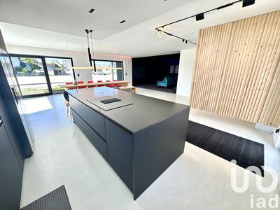 Maison - 192 m² - 6 pièces