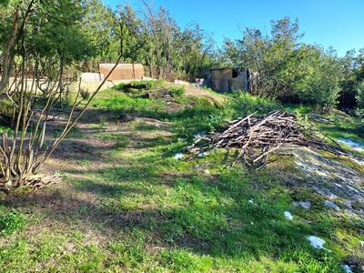 Terrain constructible - 1 115 m²