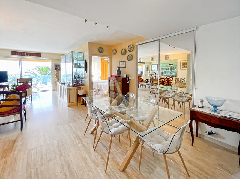 Appartement - 96 m² - 4 pièces