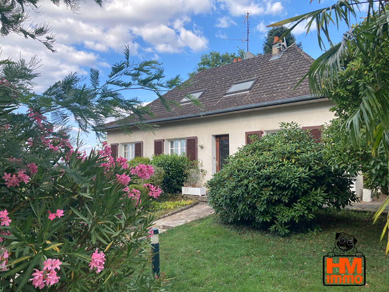 Maison - 147 m² - 8 pièces