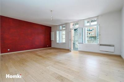 Appartement - 81 m² - 3 pièces
