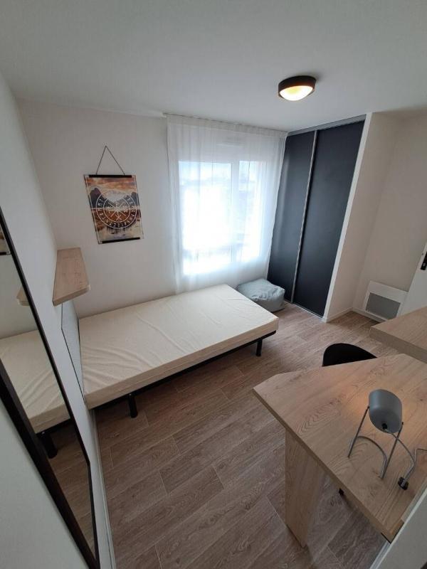 Chambre - 10 m² - 1 pièce