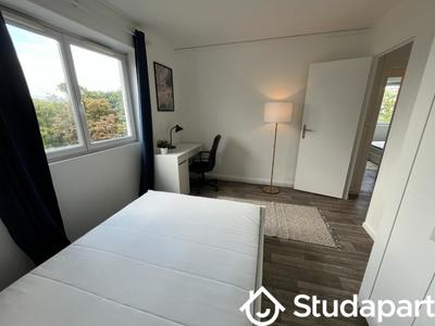 Chambre - 12 m² - 1 pièce