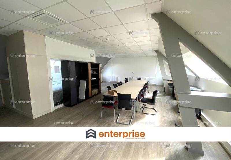 Bureau - 192 m²