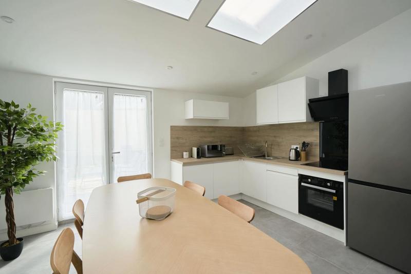 Maison - 103 m² - 6 pièces