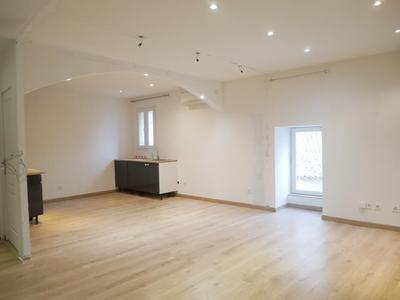 Maison de village - 92 m² - 3 pièces