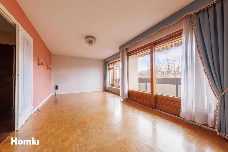 Appartement - 97 m² - 3 pièces