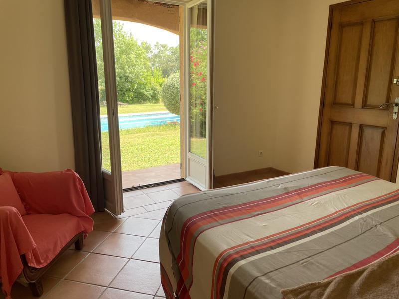 Maison - 210 m² - 5 pièces