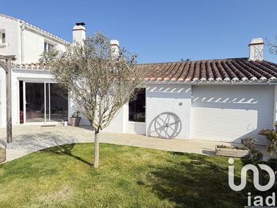 Maison - 92 m² - 5 pièces