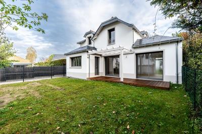 Maison de ville - 132 m² - 5 pièces