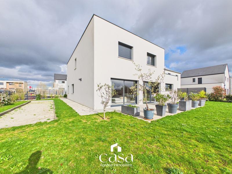 Maison contemporaine - 190 m² - 7 pièces