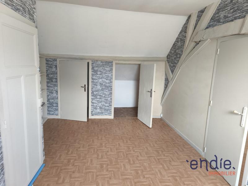 Maison - 106 m² - 7 pièces