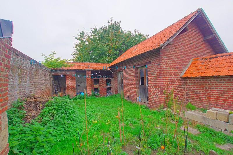 Maison - 320 m² - 4 pièces