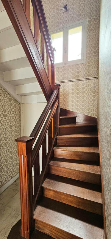 Maison - 90 m² - 4 pièces