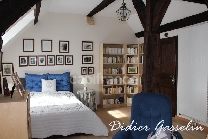 Maison - 351 m² - 10 pièces